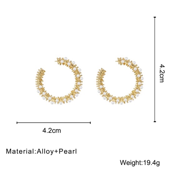 Elegant Gold Plated Pearl Hoop Earrings - Picture 4 of 5